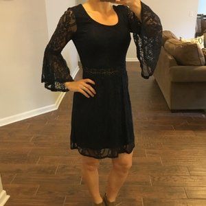 💙 BCX Lace Dress w/ Bell-Sleeves